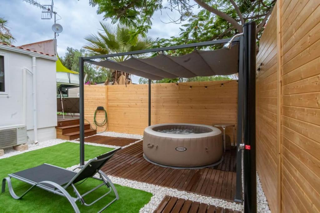 Private Paradise On Cozy Campsite, Jacuzzi, Netflix Las Galletas Eksteriør bilde
